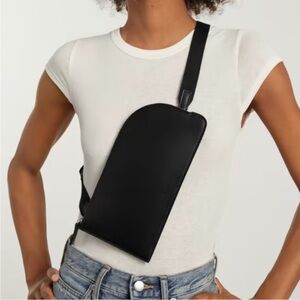 Everlane Italian Leather Sling Belt Crossbody Bag - Black